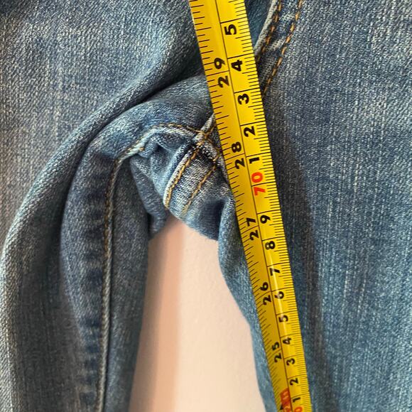 Judy Blue Women size 11 / 30 Skinny Fit Medium Wash Distressed Lemon Print Jeans - Picture 11 of 13